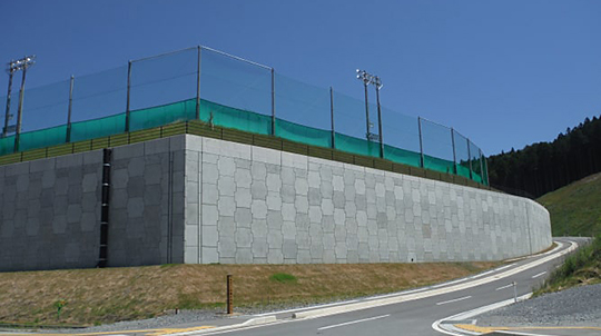 学校グラウンド擁壁